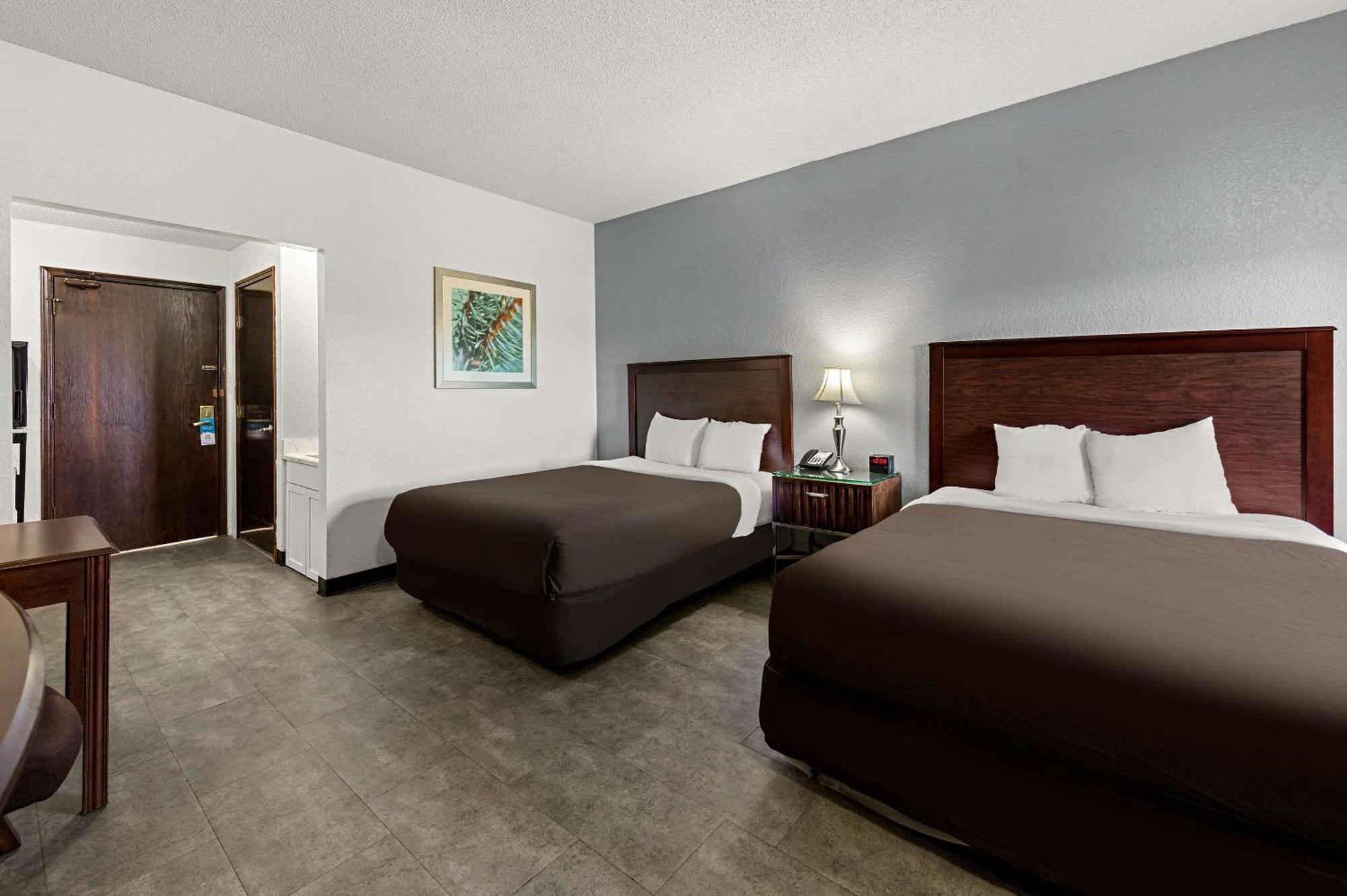 Suburban Studios Kansas City Airport North Platte City Exterior photo